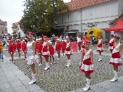 Princezny - mažoretky z Hluboké nad Vltavou - 2009 09. 19. - Slavnosti vína