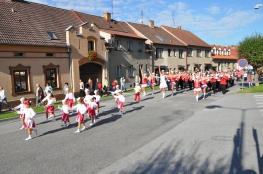 Princezny - mažoretky z Hluboké nad Vltavou - 2010 09. 18. - Slavnosti vína