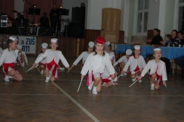 Princezny - mažoretky z Hluboké nad Vltavou - 2011 02. 11. - Zliv - Ples ZŠ