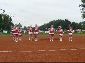 Princezny - mažoretky z Hluboké nad Vltavou - 2008 07. 13. - Zahájení ME baseballu