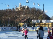 Princezny - mažoretky z Hluboké nad Vltavou - 2009 01. 24. - Mažobruslení