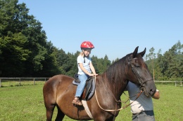 Princezny - mažoretky z Hluboké nad Vltavou - 2011 08. 14. - 20. - Mažotábor první ročník