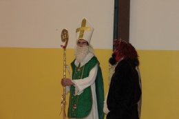 Princezny - mažoretky z Hluboké nad Vltavou - 2011 12. 04. - Mažomikuláš