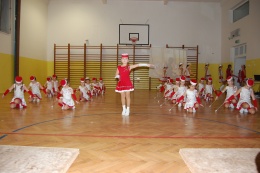 Princezny - mažoretky z Hluboké nad Vltavou - 2011 12. 17. - Mažobesídka