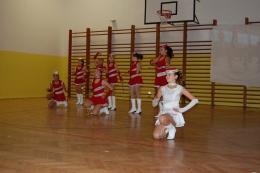 Princezny - mažoretky z Hluboké nad Vltavou - 2011 12. 17. - Mažobesídka