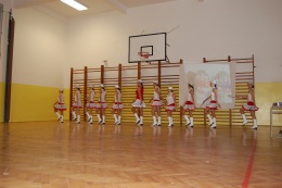 Princezny - mažoretky z Hluboké nad Vltavou - 2011 12. 17. - Mažobesídka