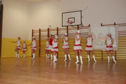 Princezny - mažoretky z Hluboké nad Vltavou - 2011 12. 17. - Mažobesídka