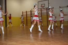 Princezny - mažoretky z Hluboké nad Vltavou - 2011 12. 17. - Mažobesídka