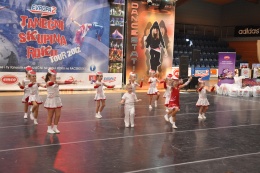 Princezny - mažoretky z Hluboké nad Vltavou - 2012 03. 25. - Evropa 2 Taneční skupina roku 2012 - Jindřichův Hradec