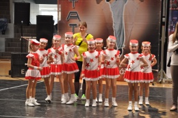 Princezny - mažoretky z Hluboké nad Vltavou - 2012 03. 25. - Evropa 2 Taneční skupina roku 2012 - Jindřichův Hradec