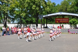 Princezny - mažoretky z Hluboké nad Vltavou - 2012 05. 19. - O májovou korunku Jemnice