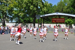 Princezny - mažoretky z Hluboké nad Vltavou - 2012 05. 19. - O májovou korunku Jemnice