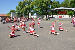 Princezny - mažoretky z Hluboké nad Vltavou - 2012 05. 19. - O májovou korunku Jemnice