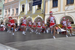 Princezny - mažoretky z Hluboké nad Vltavou - 2012 05. 26. - O střevíček z pohádkové Telče