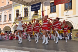 Princezny - mažoretky z Hluboké nad Vltavou - 2012 05. 26. - O střevíček z pohádkové Telče