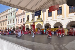 Princezny - mažoretky z Hluboké nad Vltavou - 2012 05. 26. - O střevíček z pohádkové Telče