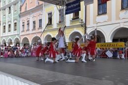 Princezny - mažoretky z Hluboké nad Vltavou - 2012 05. 26. - O střevíček z pohádkové Telče