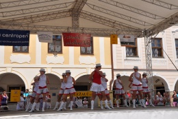 Princezny - mažoretky z Hluboké nad Vltavou - 2012 05. 26. - O střevíček z pohádkové Telče