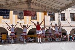 Princezny - mažoretky z Hluboké nad Vltavou - 2012 05. 26. - O střevíček z pohádkové Telče