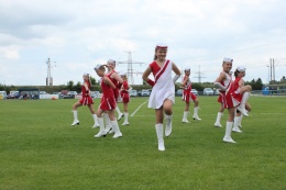 Princezny - mažoretky z Hluboké nad Vltavou - 2012 06. 02. - Hrdějovice Den Dětí - Princezničky II