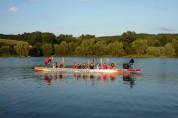 Princezny - mažoretky z Hluboké nad Vltavou - 2012 06. 29. - Andílci trénují na dračí lodě