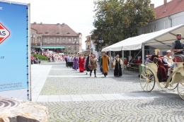 Princezny - mažoretky z Hluboké nad Vltavou - 2012 09. 15. - Slavnosti vína