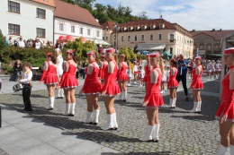 Princezny - mažoretky z Hluboké nad Vltavou - 2012 09. 15. - Slavnosti vína