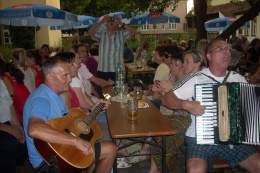 Princezny - mažoretky z Hluboké nad Vltavou - 2012 06. 30. - Neustadt am der Aisch